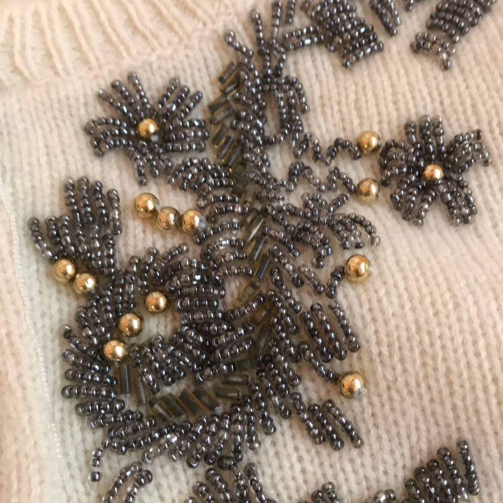 NWOT Gorgeous classy embellished cardigan - Picture 6 of 7